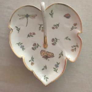Porcelain leaf tray